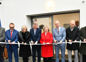 Slavnostně jsme předali novou budovu Centra pro seniory v Holešově