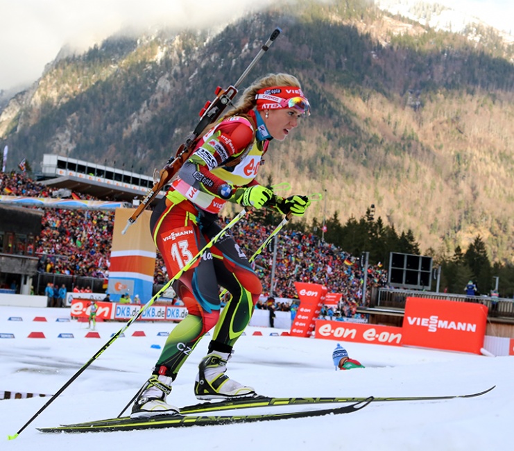 PSG supports biathlete Soukalová and tennis player Veselý